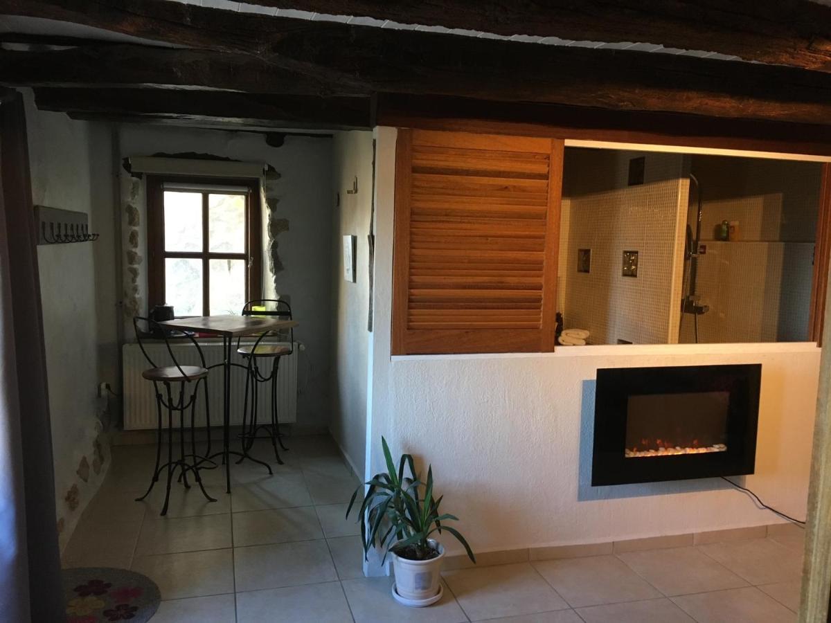 Ferme De Simondon Plats Exterior foto